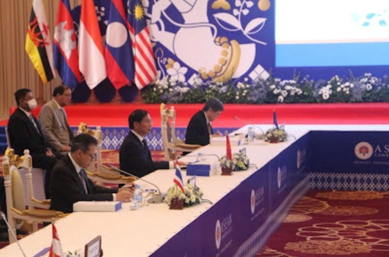 asingapore-to-chuc-hoi-nghi-thuong-dinh-asean-dac-biet-ve-bien-dong